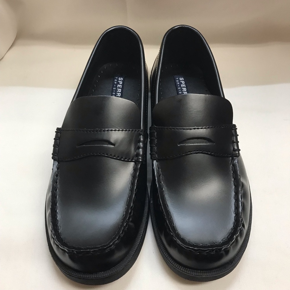 NIB Sperry Colton Black Leather Loafers Boys sz 4.5